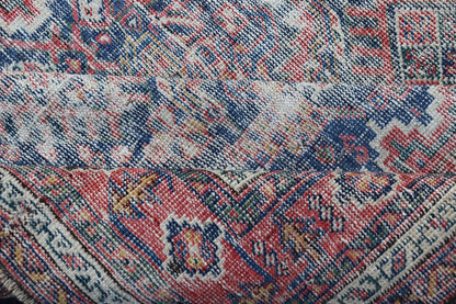 Measures: 4'0 x 6'1 This exquisite antique Persian Mahal rug embodies the ethereal beauty of time - worn elegance, featuring a faded color palette that speaks to its rich history and enduring craftsmanship. The rug's central field showcases a subtle ... - Keivan Woven ArtsEMB - 22283 - 27367Rug