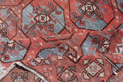 Measures: 5'10 x 8'10 This antique East Turkistan Belouch rug is a stunning representation of traditional craftsmanship, featuring a rich red lattice pattern that is both striking and symbolic. The rug is beautifully ornamented with a network of ge... - Keivan Woven ArtsEMB - 22285 - 25896Rug