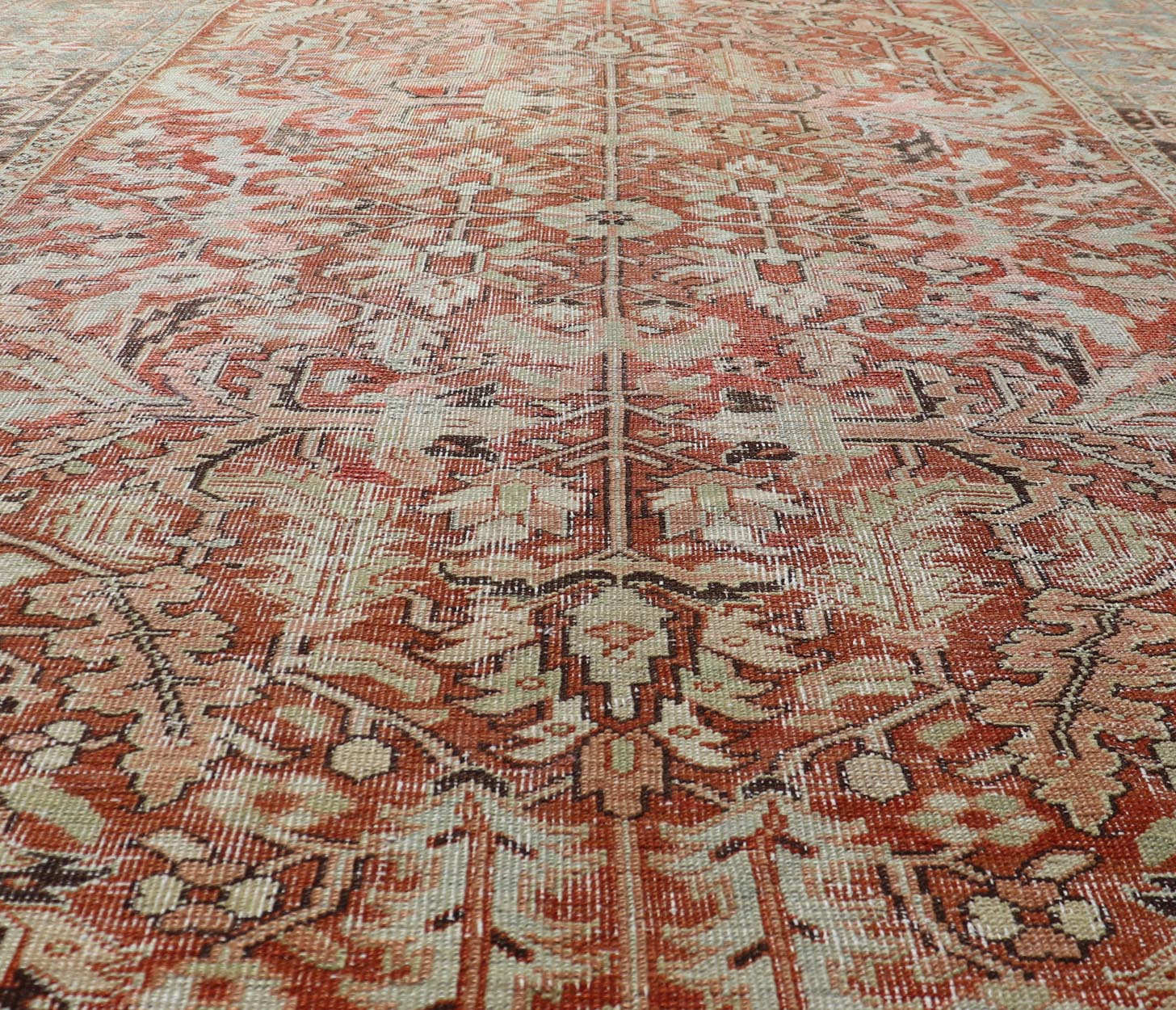 All Over Design Antique Serapi - Heriz Rug With Large sub geometric Design, Keivan Woven Arts / rug EMB - 9541 - 13588, country of origin / type: Persian / Heriz, circa Early - 20th Century. Measures: 7'7 x 11' Antique Heriz Rug with Large scale ... - Keivan Woven ArtsEMB - 9541 - 13588 - 14770Rug