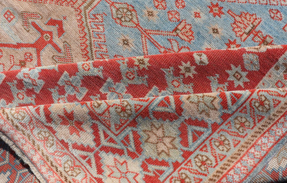 Antique Persian Qashqai Shiraz Tribal Rug with Latch Hooked Diamond Design. Keivan Woven Arts / rug EMB - 9568 - P13587, country of origin / type: Iran / Qashqai, circa 1910. This antique Persian Shiraz rug has been hand - knotted in wool and features... - Keivan Woven ArtsEMB - 9568 - P13587 - 14940Rug