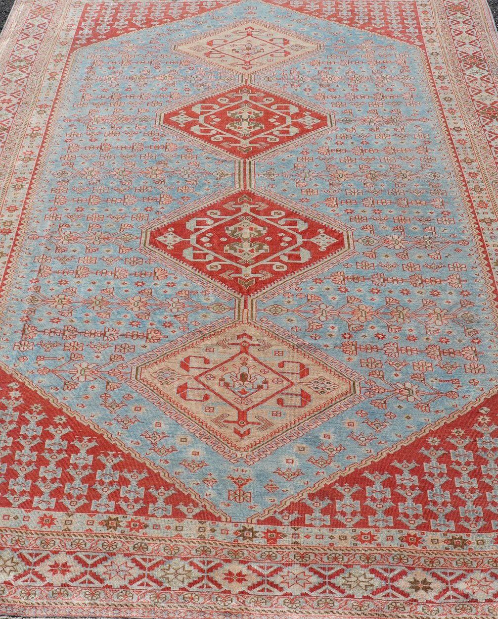 Antique Persian Qashqai Shiraz Tribal Rug with Latch Hooked Diamond Design. Keivan Woven Arts / rug EMB - 9568 - P13587, country of origin / type: Iran / Qashqai, circa 1910. This antique Persian Shiraz rug has been hand - knotted in wool and features... - Keivan Woven ArtsEMB - 9568 - P13587 - 14940Rug