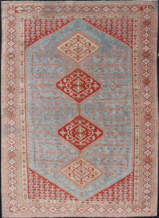 Antique Persian Qashqai Shiraz Tribal Rug with Latch Hooked Diamond Design. Keivan Woven Arts / rug EMB - 9568 - P13587, country of origin / type: Iran / Qashqai, circa 1910. This antique Persian Shiraz rug has been hand - knotted in wool and features... - Keivan Woven ArtsEMB - 9568 - P13587 - 14940Rug