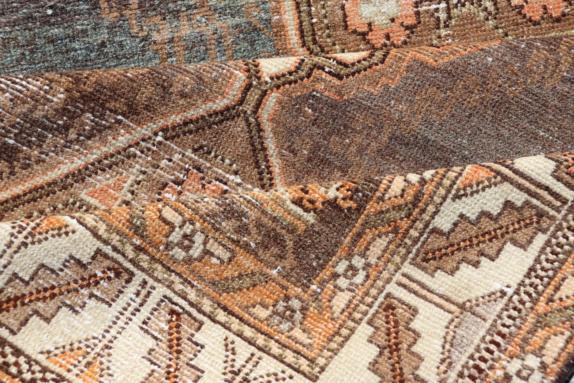 Antique Persian Long Malayer Runner Medallion Design in Brown, Gray, Steel Blue. Antique long runner Persian Malayer with all - over intricate medallion design in Brown Background. Keivan Woven Arts, rug/EMB - 9580 - P13853, country of origin / type... - Keivan Woven ArtsEMB - 9580 - P13853 - 15146Rug