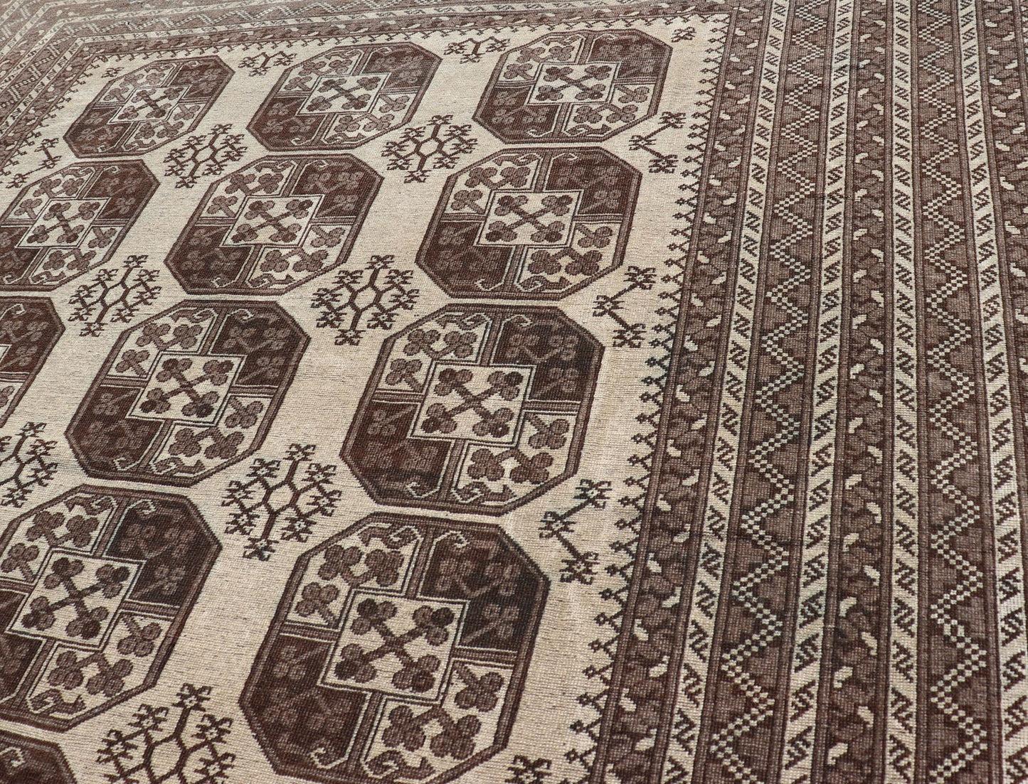 Vintage Turkomen Ersari Rug in Wool with All - Over Repeating Gul Design Hand - Knotted Ersari Rug with All - Over Sub - Geometric Repeating Gul Design, Keivan Woven Arts; rug EMB - 9652 - P13542, country of origin / type: Turkestan / Ersari, circa 1940s. ... - Keivan Woven ArtsEMB - 9652 - P13542 - 16121Rug