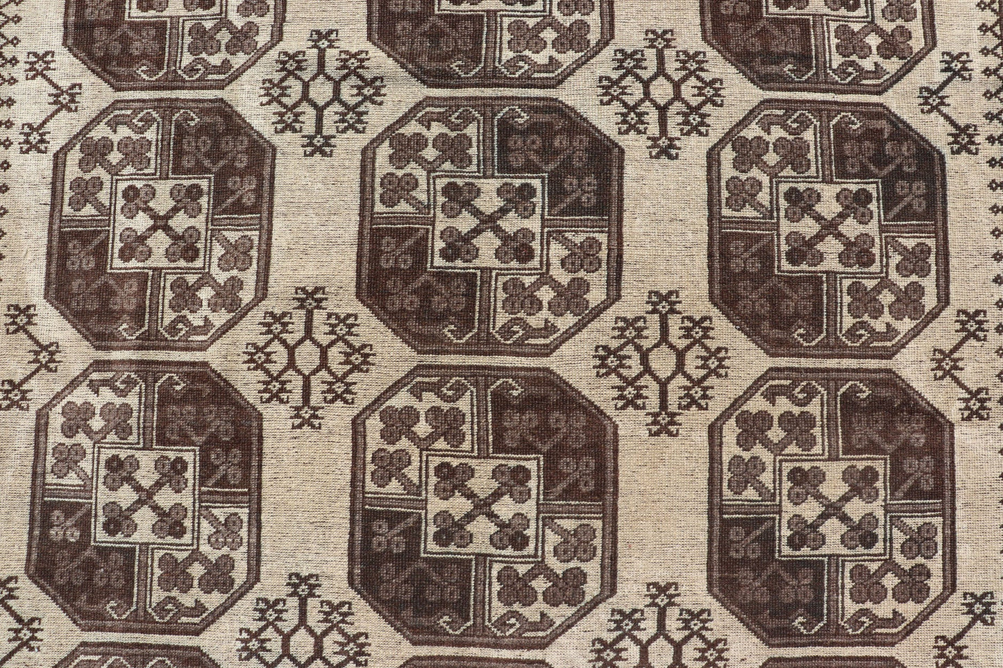Vintage Turkomen Ersari Rug in Wool with All - Over Repeating Gul Design Hand - Knotted Ersari Rug with All - Over Sub - Geometric Repeating Gul Design, Keivan Woven Arts; rug EMB - 9652 - P13542, country of origin / type: Turkestan / Ersari, circa 1940s. ... - Keivan Woven ArtsEMB - 9652 - P13542 - 16121Rug