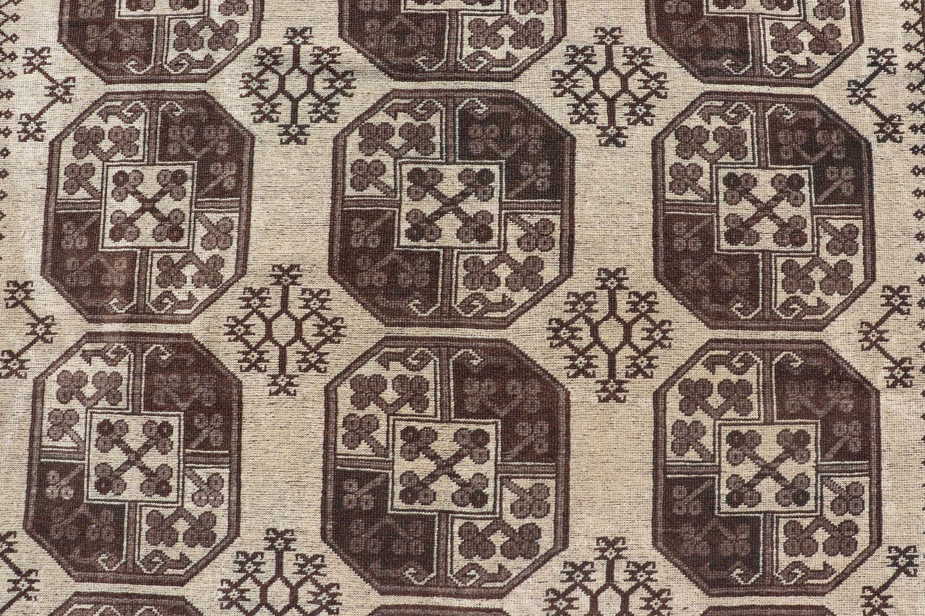Vintage Turkomen Ersari Rug in Wool with All - Over Repeating Gul Design Hand - Knotted Ersari Rug with All - Over Sub - Geometric Repeating Gul Design, Keivan Woven Arts; rug EMB - 9652 - P13542, country of origin / type: Turkestan / Ersari, circa 1940s. ... - Keivan Woven ArtsEMB - 9652 - P13542 - 16121Rug