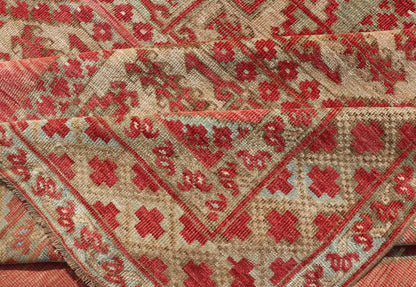 Antique Turkomen Ersari Rug with Repeating Gul Design. Antique Turkomen Ersari Rug with Repeating Gul Design in soft red background, green, light blue, butter yellow. Hand - Knotted Ersari Rug. Keivan Woven Arts; rug EMB - 9656 - P13592, country of origin / ... - Keivan Woven ArtsEMB - 9656 - P13592 - 16139Rug