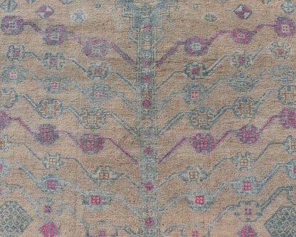 Measures: 4'10 x 7'4 Vintage Persian Shiraz with Tribal Design in Soft Yellow, Pink, and Blue Gray. Keivan Woven Arts / rug EMB - 9668 - 13562, country of origin / type: Persian / Tribal, circa mid - 20th century. This vintage Persian rug feature... - Keivan Woven ArtsEMB - 9668 - P13562 - 16199Rug
