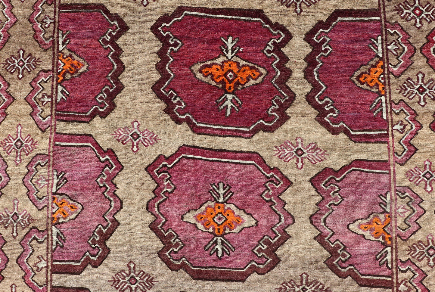Antique Kurdish Gallery Runner with Tribal Design in repeating Medallions Antique Kurdish runner with tribal geometric medallions, Kurdish Gallery antique Runner, Keivan Woven Arts/ rug EMB - 9674 - P13560, country of origin / type: Iran / Kurdish,... - Keivan Woven ArtsEMB - 9674 - P13560 - 16217Rug
