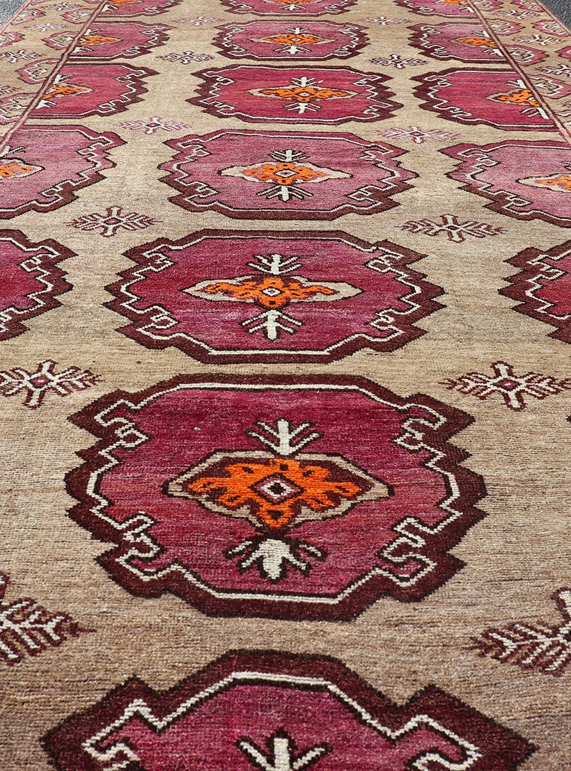 Antique Kurdish Gallery Runner with Tribal Design in repeating Medallions Antique Kurdish runner with tribal geometric medallions, Kurdish Gallery antique Runner, Keivan Woven Arts/ rug EMB - 9674 - P13560, country of origin / type: Iran / Kurdish,... - Keivan Woven ArtsEMB - 9674 - P13560 - 16217Rug