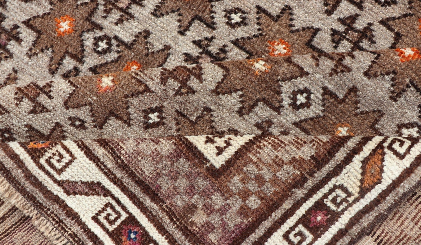 Antique Baluch Tribal Rug with All - Over Geometric Diamond Design on A Gray Ground. Keivan Woven Arts, rug EMB - 9677 - P13563; country of origin / type: Iran / Baluch, circa 1930s. This Antique Baluch Rug has been hand - knotted and features an impres... - Keivan Woven ArtsEMB - 9677 - P13563 - 16235Rug