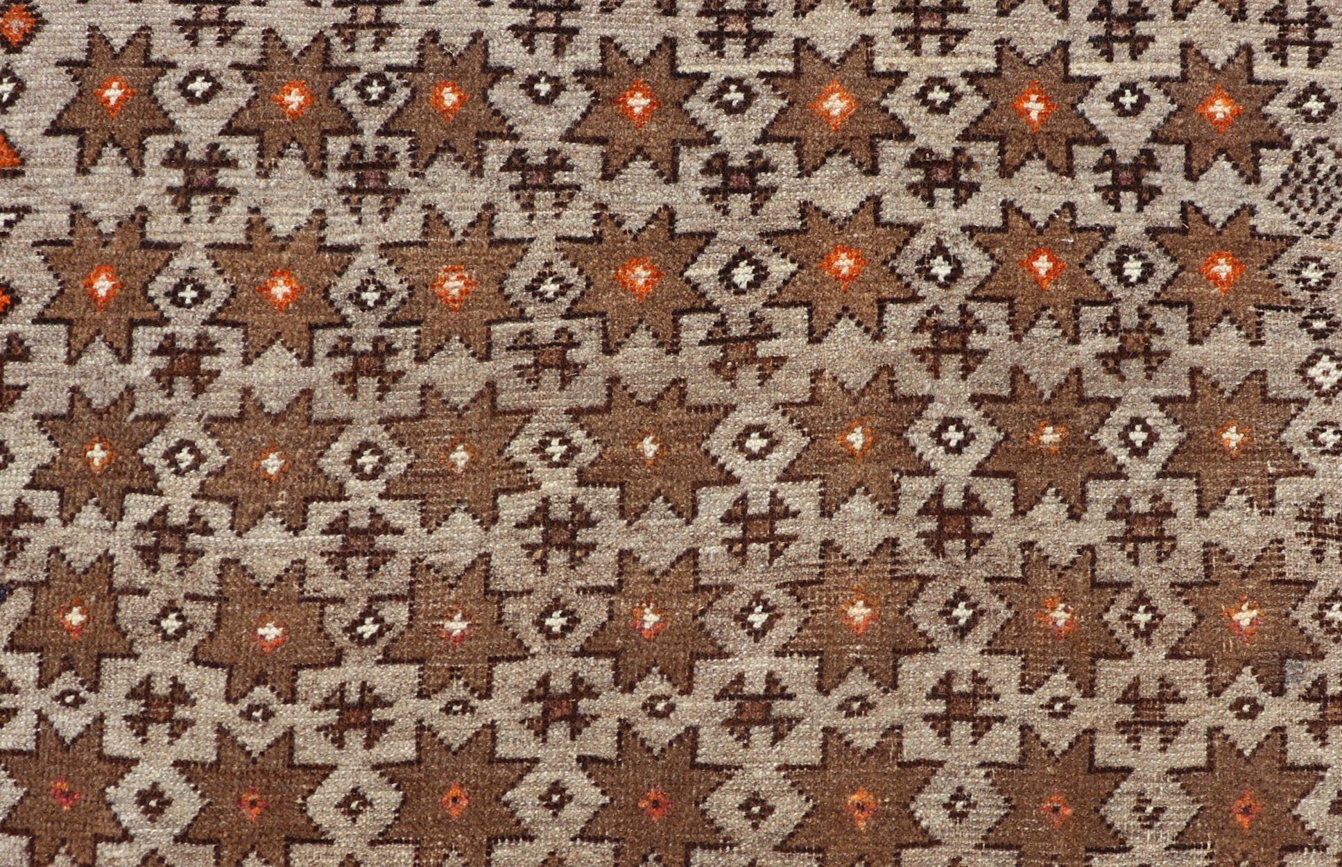 Antique Baluch Tribal Rug with All - Over Geometric Diamond Design on A Gray Ground. Keivan Woven Arts, rug EMB - 9677 - P13563; country of origin / type: Iran / Baluch, circa 1930s. This Antique Baluch Rug has been hand - knotted and features an impres... - Keivan Woven ArtsEMB - 9677 - P13563 - 16235Rug