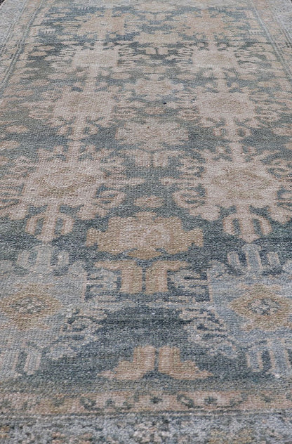 Measures: 2'4 x 4'8 Antique Persian Malayer Rug with Sub - Geometric Design in Soft Blue and Cream. Keivan Woven Arts / rug EMB - 9702 - 13462, country of origin / type: Iran / Malayer, circa 1920 - Keivan Woven ArtsEMB - 9702 - 13462 - 16418Rug