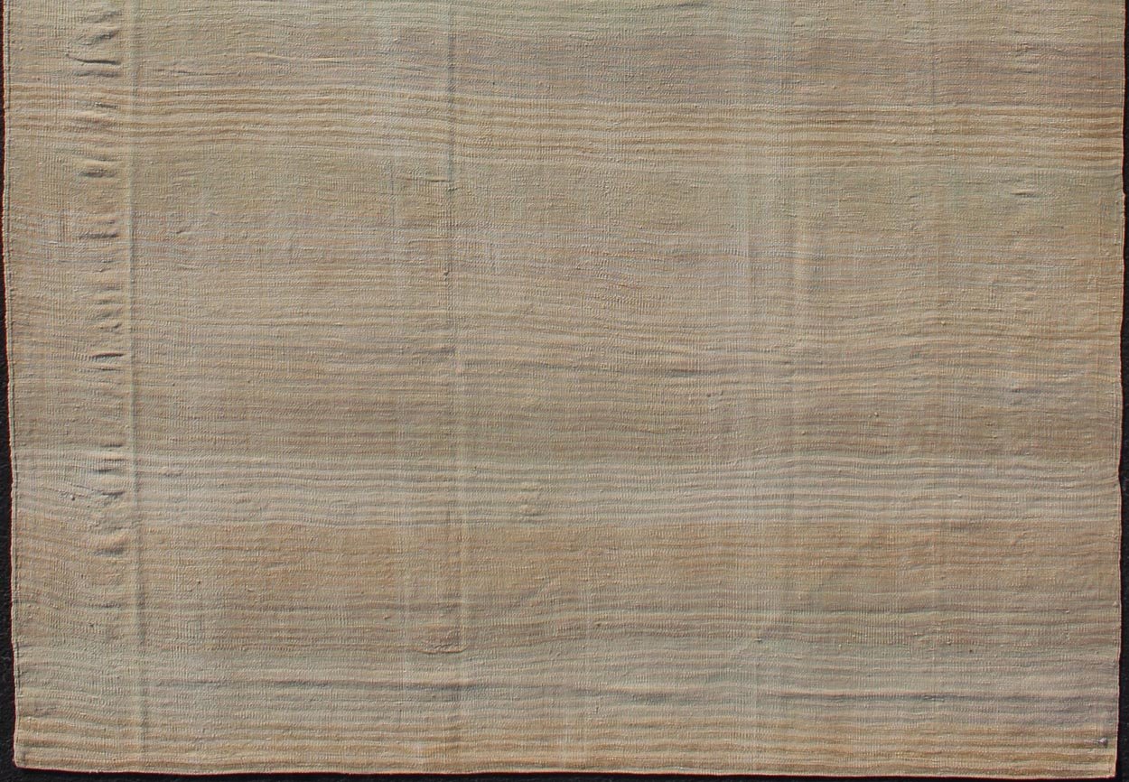 Turkish Vintage Kilim Rug with in Tan, Taupe and Earth Tones Turkish Kilim rug in stripe in earth tones of tan, taupe, browns. . Keivan Woven Arts / en - 09 country of origin / type: Turkey / Kilim, circa mid - 20th century. This vintage Kilim (cir... - Keivan Woven ArtsEN - 09 - 12371Rug