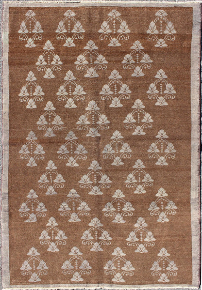 Vintage Turkish unique Oushak with Repeating Flowers Design. Measures: 4'6 x 6'10. This Vintage Oushak displays a chocolate brown background with Taupe/grey repeating motifs in the central field, all flanked by a surrounding solid border in Taupe... - Keivan Woven ArtsEN - 1005 - 3425Rug