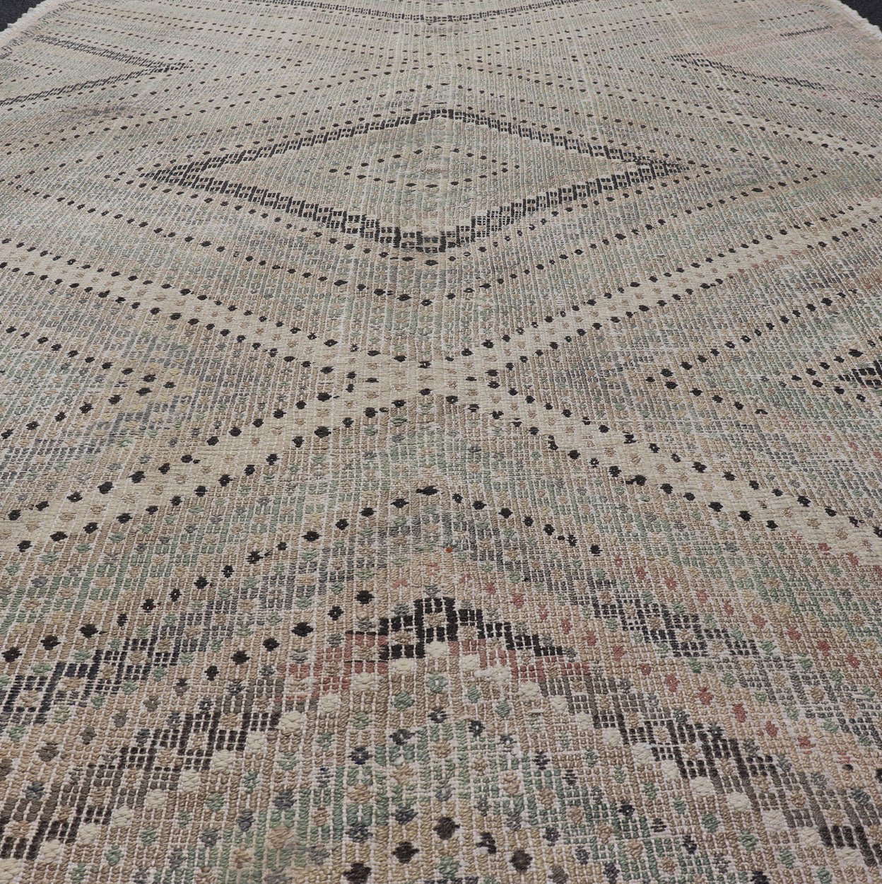 Vintage Turkish Embroidered Flat - Weave Rug with Geometric Design. Keivan Woven Arts - Geometric design vintage Kilim gallery rug from Turkey rug EN - 111006, country of origin / type: Turkey / Kilim, circa 1950. Measures: 7'4 x 10'6 Featuring a bea... - Keivan Woven ArtsEN - 111006 - 15340Rug