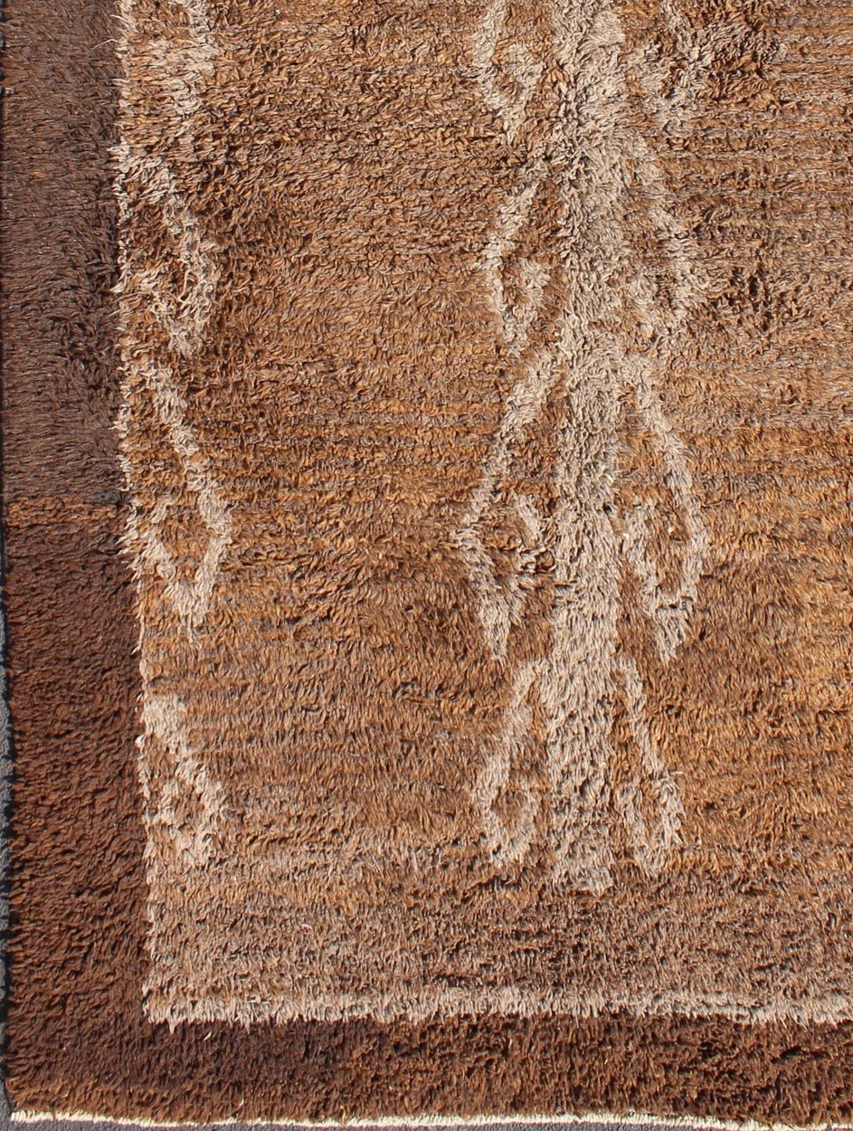 Natural Turkish Tulu Carpet with Vertical Tribal Design in Shades of Brown Natural Turkish Tulu Carpet with Vertical Tribal Design rug/en - 112275 origin/turkey This Tulu runner features a vertical tribal design spanning a taupe field and ... - Keivan Woven ArtsEN - 112275 - 2774Rug