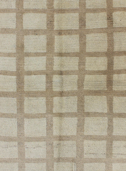 Modern design antique Turkish square shaped Oushak rug in cream and camel colors, rug en - 112281, country of origin / type: Turkey / Oushak, circa 1920. This modern - design antique Oushak rug features a square - shape and a Minimalist pattern of rep... - Keivan Woven ArtsEN - 112281 - 2035Rug