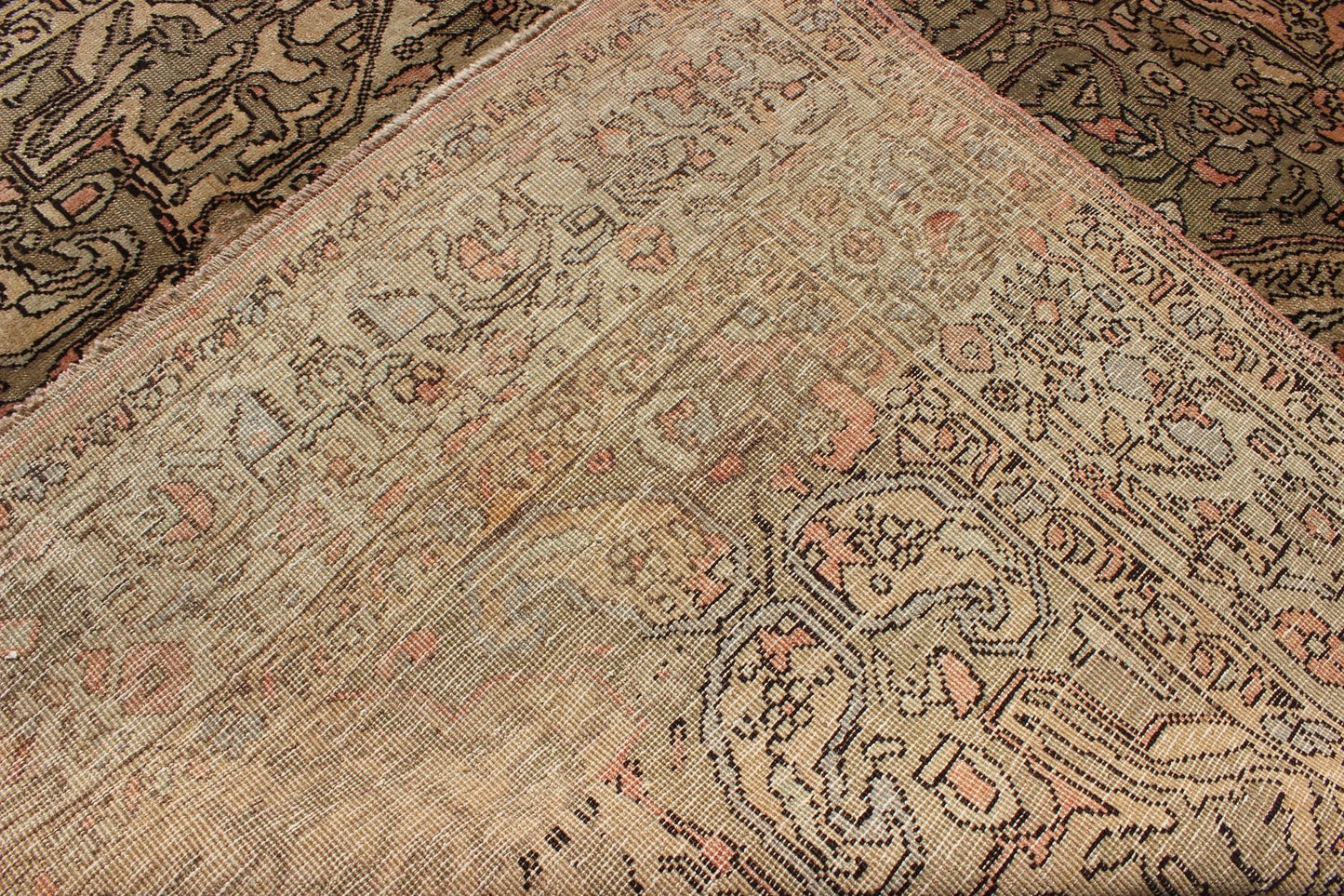 Vintage Turkish Sivas with Floral Central Medallion in Coral and Earthy Tones Measures: 5'6 x 9'11 This Turkish Sivas showcases a floral design utilizing botanical motifs spread through the central medallion, continuing across to the ... - Keivan Woven ArtsEN - 112309 - 3138Rug
