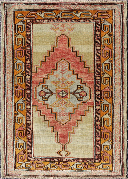 Keivan Woven Arts, En - 112395, 1930's Turkish Oushak Rug - 27 39 Colorful stylized antique Turkish Oushak rug with layered tribal medallion, rug en - 112395, country of origin / type: Turkey / Oushak, circa 1930 This antique Turkish Oushak rug ... - Keivan Woven ArtsEN - 112395 - 2695Rug