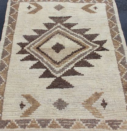 Keivan Woven Arts - Natural Colors Turkish Tulu Carpet with Tribal Design in Shades of Earth Tones, Tulu rugs, Moroccan Rugs, Vintage Tulu, Vintage Moroccan Measures: 3'6 x 4'6 Natural Turkish Tulu Carpet with Tribal Design Keivan Woven Arts / r... - Keivan Woven ArtsEN - 112435 - 2782Rug