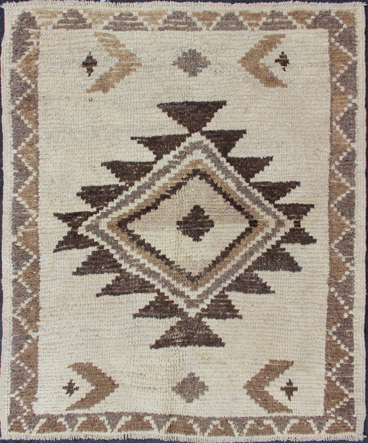 Keivan Woven Arts - Natural Colors Turkish Tulu Carpet with Tribal Design in Shades of Earth Tones, Tulu rugs, Moroccan Rugs, Vintage Tulu, Vintage Moroccan Measures: 3'6 x 4'6 Natural Turkish Tulu Carpet with Tribal Design Keivan Woven Arts / r... - Keivan Woven ArtsEN - 112435 - 2782Rug