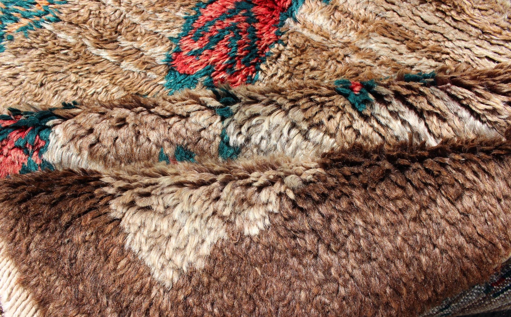 Vintage Tulu rug with Camel Color Field and Flowers Surrounded by Brown Border Measures: 3'8 x 4'7 Made with very fine angora blend wool, this Turkish Tulu has Camel Color Field Surrounded by a Chocolate Border. Keivan Woven Arts rug/EN - 1... - Keivan Woven ArtsEN - 112452 - 4484Rug