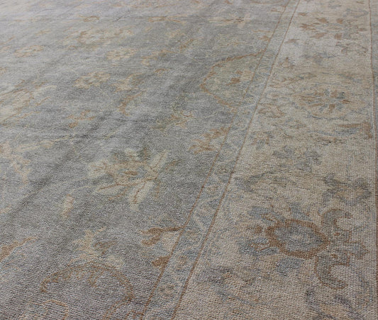 Large Turkish Oushak rug with all - over vining floral design in grey and cream, rug en - 112736, country of origin / type: Turkey / Oushak. Measures: 10'10 x 14'6. The design of this beautiful vintage Oushak rug, Turkey is enhanced by its l... - Keivan Woven ArtsEN - 112736 - 2816Rug
