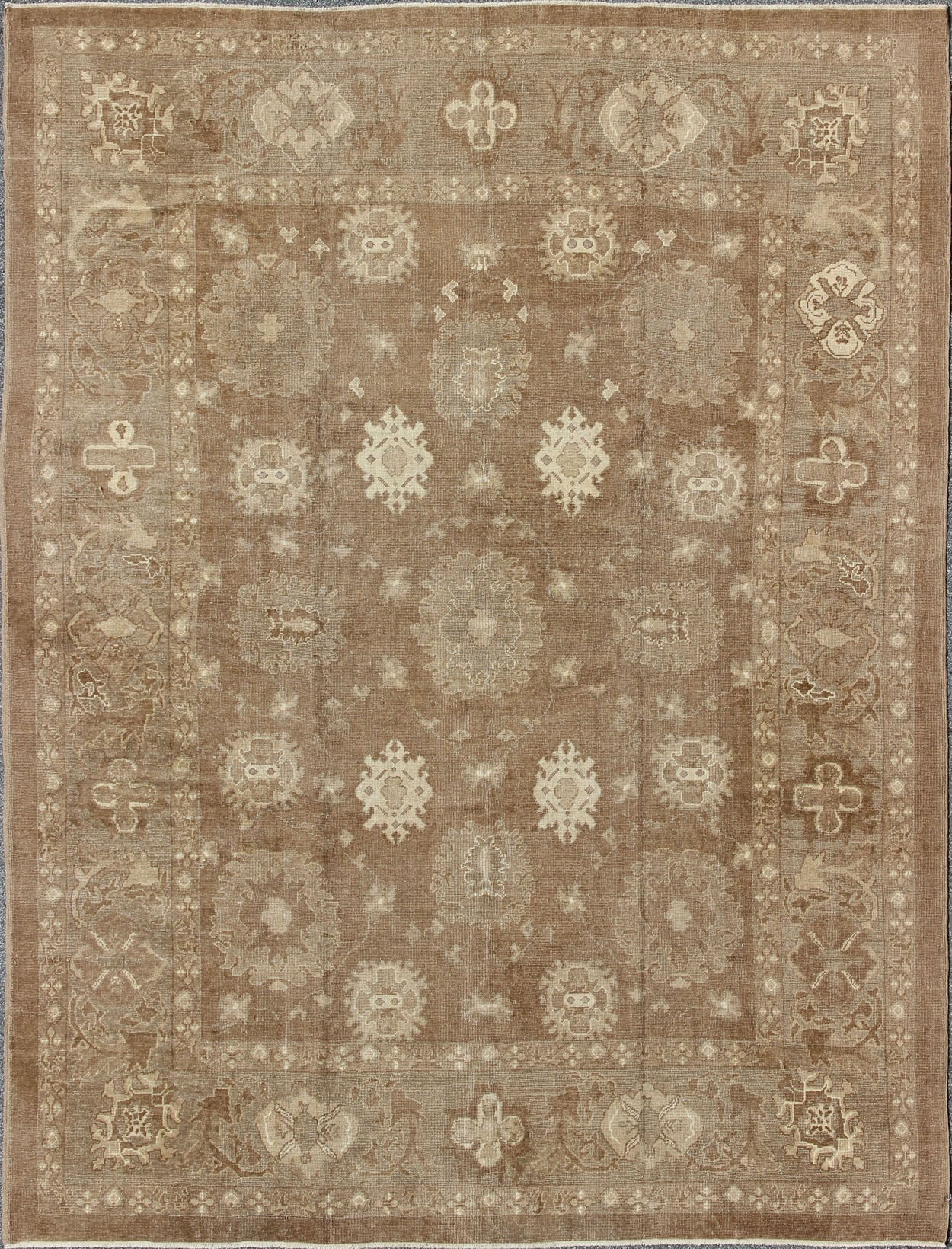 Large Vintage Turkish Rug in Light Brown Field, Taupe, Ivory and Earth Tones, Keivan Woven Arts - Vintage Turkish rug with neutral and earth tones and color palette in a large scale all - over design, rug en - 112805, country of origin / type: Turkey / O... - Keivan Woven ArtsEN - 112805 - 12972Rug