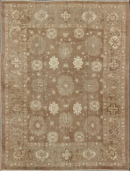 Keivan Woven Arts - Vintage Turkish rug with neutral and earth tones and color palette in a large scale all - over design, rug en - 112805, country of origin / type: Turkey / Oushak Made originally with all natural undyed wool, this transitional Turkish r... - Keivan Woven ArtsEN - 112805 - 2812Rug
