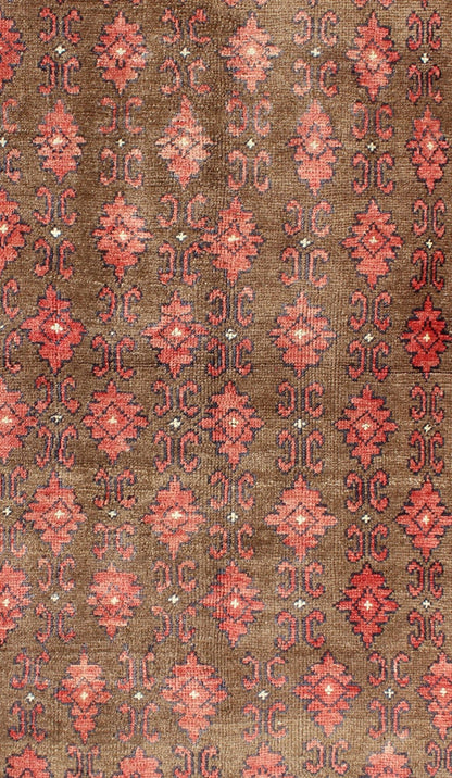 Red and Brown Vintage Turkish Oushak Rug with Repeating Vertical Motif Design kwarugs Red and brown vintage Turkish Oushak rug with repeating vertical motif design, rug en - 115273, country of origin / type: Turkey / Oushak, circa 1950 Set ... - Keivan Woven ArtsEN - 115273 - 5524Rug