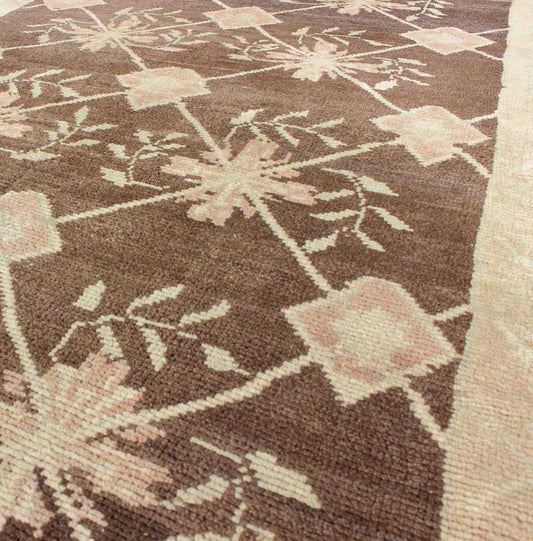 Vintage Turkish Oushak rug with Lattice design in brown, tan, pink, with a modern look rug en - 115283, country of origin / type: Turkey / Oushak, circa 1940 Set on a dark mocha brown field with an all - over pattern, this beautiful mid - century Turk... - Keivan Woven ArtsEN - 115283 - 3433Rug