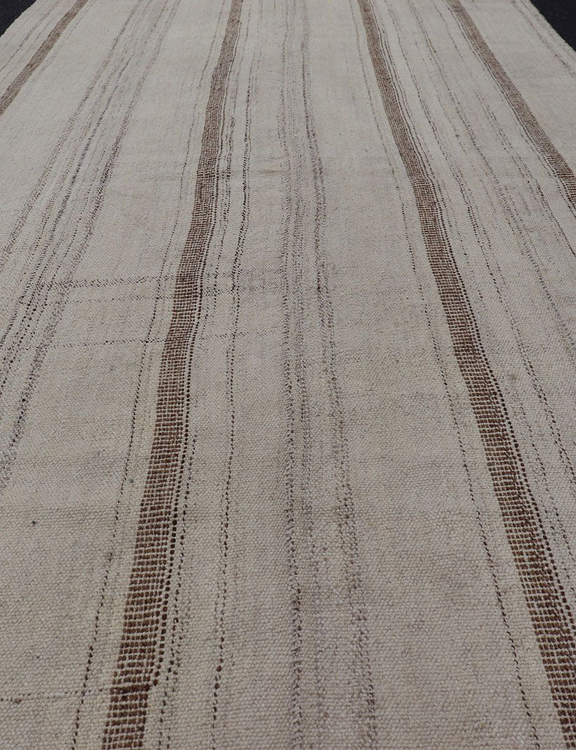 Vintage Hand Woven Turkish Kilim with Stripes in Taupe, Cream & Brown. Keivan Woven Arts rug EN - 12303 country of origin / type: Turkey / Kilim, circa mid - 20th century. Measures: 3'11 x 8'4 - Keivan Woven ArtsEN - 12303 - 15336Rug