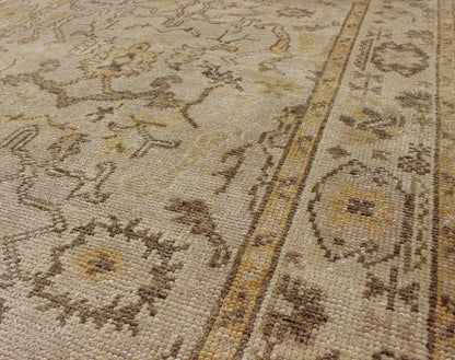 Reproduction Turkish Oushak Rug with Stylized Floral Design in Earth Tone Colors Keivan Woven Arts, En - 123486, Turkish Oushak Rug from Turkey, rug EN - 123486, country of origin / type: Turkey / Oushak, circa 2000 This reproduction Turkish Ous... - Keivan Woven ArtsEN - 123486 - 3391Rug