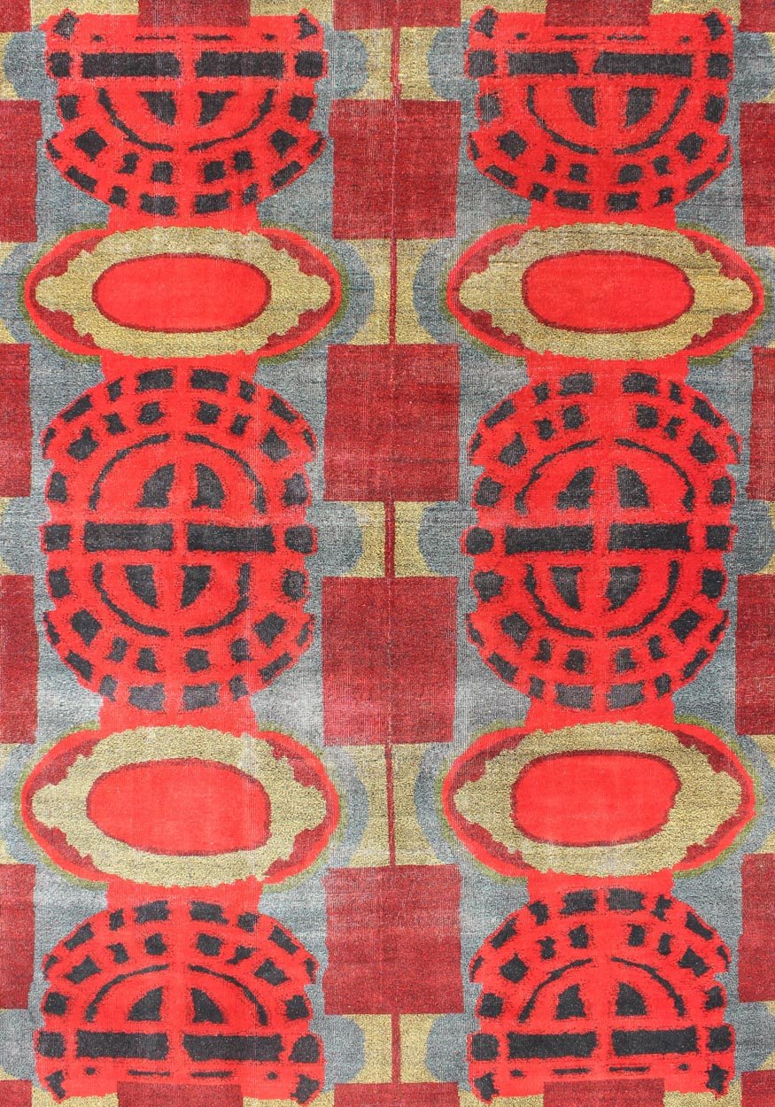 Graphic red - toned geometric design modern vintage Turkish rug, rug en - 123914, country of origin or type: Turkey or Oushak, circa 1950. This modern - design vintage Turkish Oushak rug features a bold and colorful red geometric design set atop a gra... - Keivan Woven ArtsEN - 123914 - 5991Rug