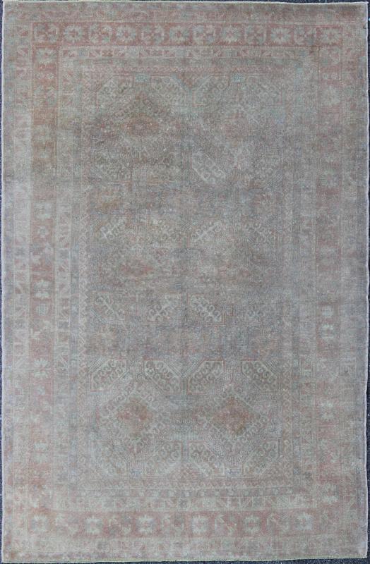 Muted Antique Turkish Sivas with Floating Design Antique muted design Oushak rug from Turkey, Keivan Woven Arts / rug EN - 123988, country of origin / type: Turkey / Oushak, circa 1930. This antique Turkish Oushak rug features a muted desig... - Keivan Woven ArtsEN - 123988 - 6624Rug