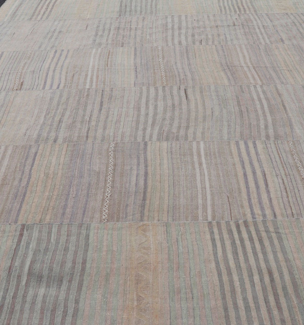 Vintage Hand Woven Turkish Paneled Kilim Vintage Rug in Earthy Tones. Measures: 10'0 x 15'0 Vintage Hand Woven Turkish Paneled Kilim Vintage Rug in Muted Colors. Keivan Woven Arts / rug EN - 13119 country of origin / type: Turkey / Kilim, cir... - Keivan Woven ArtsEN - 13119 - 21609Rug
