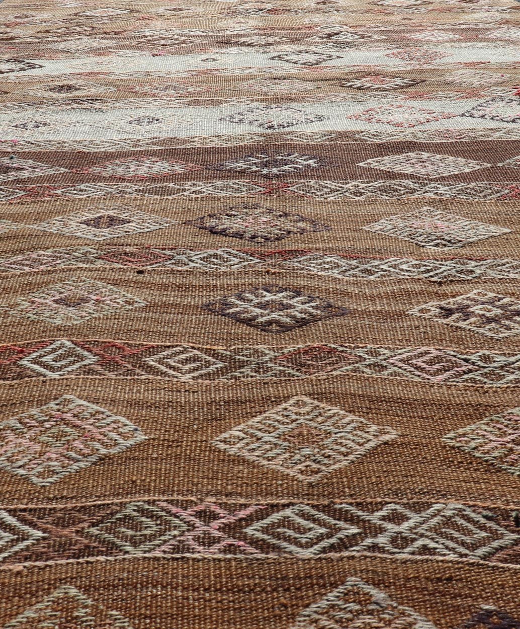 Measures: 5'8 x 11'5 Vintage Turkish Embroidered Flatweave Rug Gallery with Striped Geometric Design. Keivan Woven Arts / rug EN - 13194, country of origin / type: Turkey / Kilim, circa 1950. - Keivan Woven ArtsEN - 13194 - 21721Rug