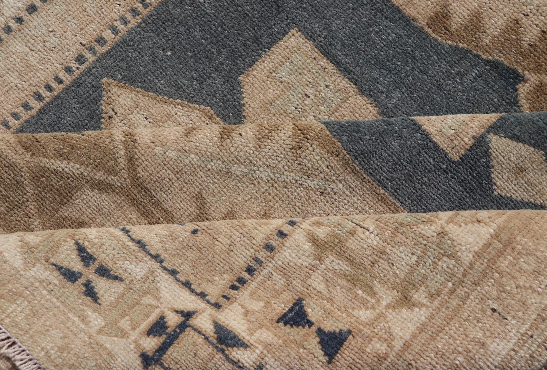 Floral Medallion Vintage Hand Knotted Turkish Oushak Rug with Geometric Border Floral Geometric Medallion design Turkish vintage Oushak in blue and tan, Keivan Woven Arts / rug EN - 13310, country of origin / type: Turkey / Oushak, circa 1950... - Keivan Woven ArtsEN - 13310 - 18806Rug
