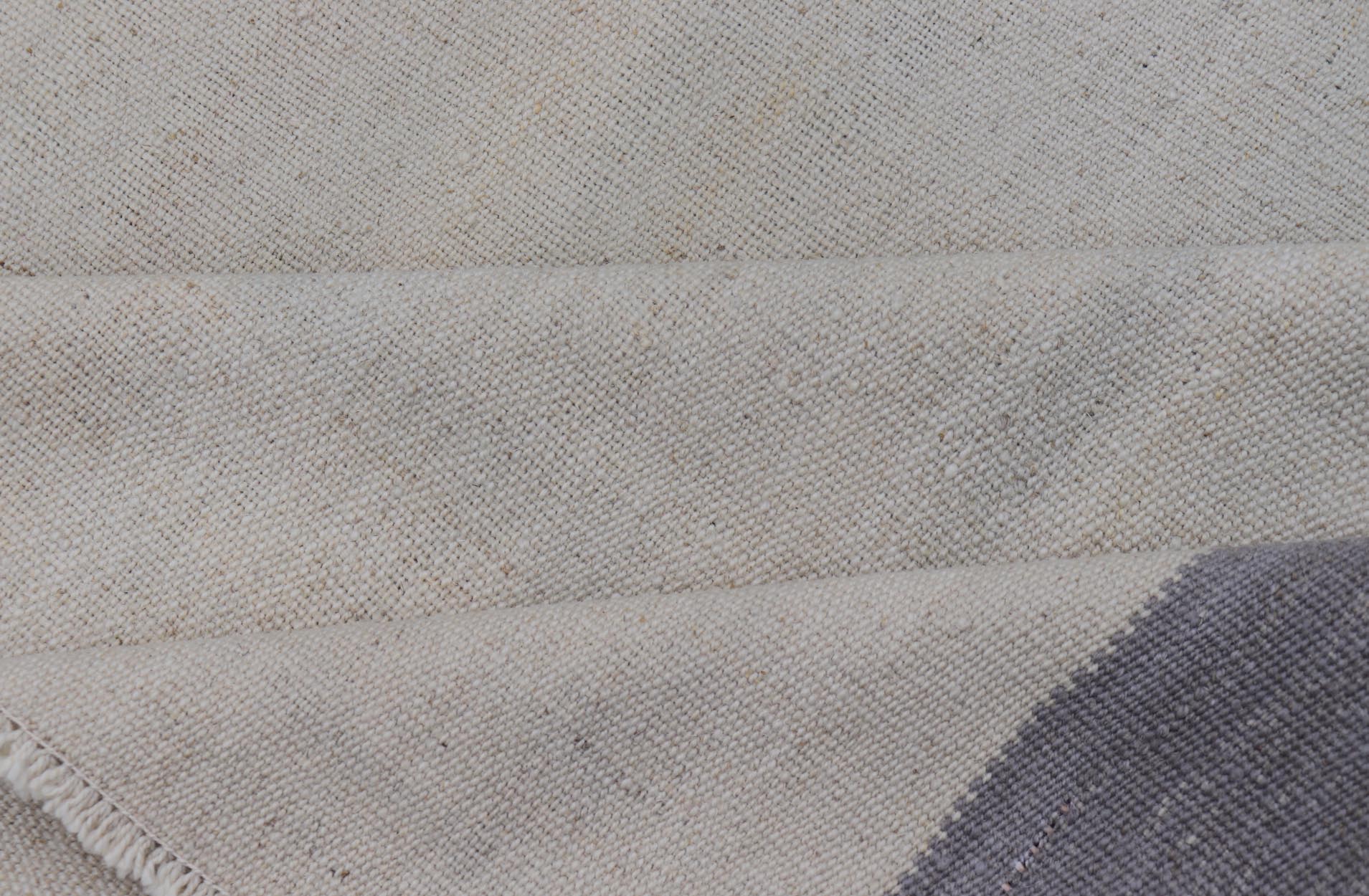 Vintage Turkish Kilim with Modern Design in Cream and Lavender Vintage Kilim Turkish flat weave, Keivan Woven Arts rug EN - 13431 , country of origin / type: Turkey / Kilim, circa Mid - 20th Century. Measures: 4'10 x 7'1 - Keivan Woven ArtsEN - 13431 - 19106Rug
