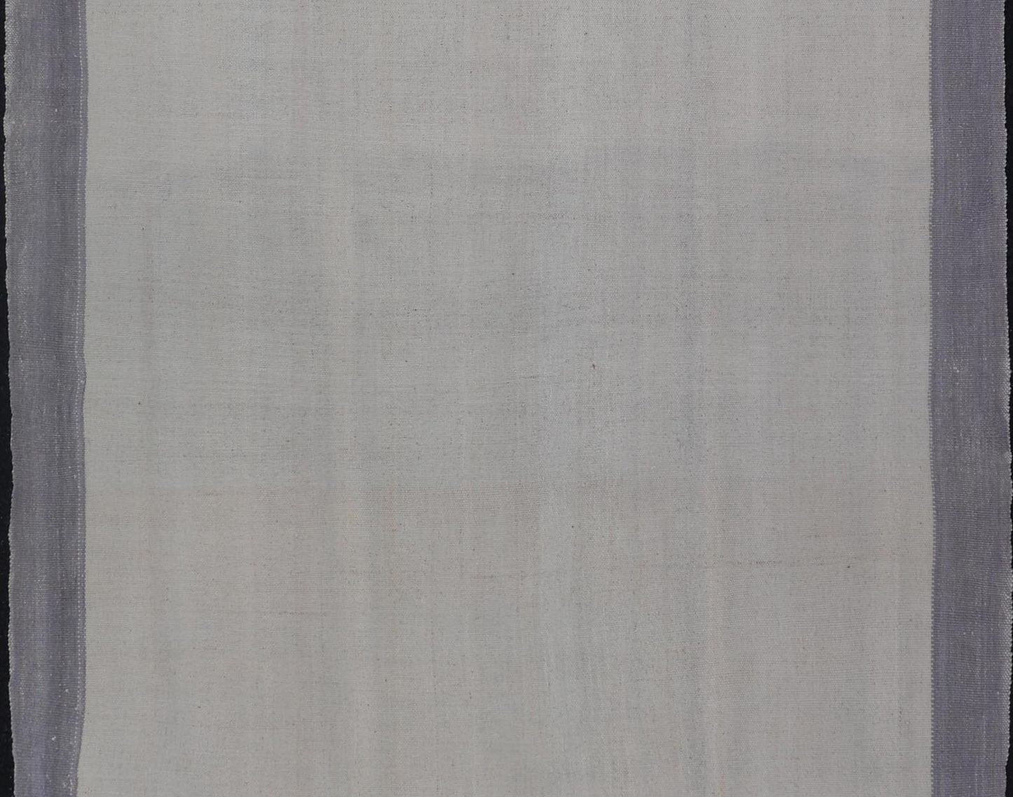 Vintage Turkish Kilim with Modern Design in Cream and Lavender Vintage Kilim Turkish flat weave, Keivan Woven Arts rug EN - 13431 , country of origin / type: Turkey / Kilim, circa Mid - 20th Century. Measures: 4'10 x 7'1 - Keivan Woven ArtsEN - 13431 - 19106Rug