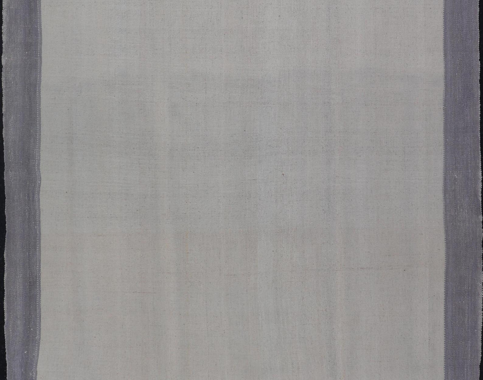 Vintage Turkish Kilim with Modern Design in Cream and Lavender Vintage Kilim Turkish flat weave, Keivan Woven Arts rug EN - 13431 , country of origin / type: Turkey / Kilim, circa Mid - 20th Century. Measures: 4'10 x 7'1 - Keivan Woven ArtsEN - 13431 - 19106Rug