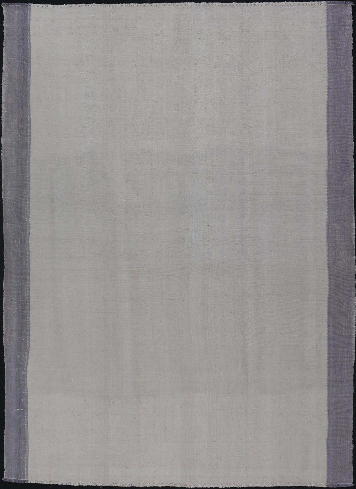 Vintage Turkish Kilim with Modern Design in Cream and Lavender Vintage Kilim Turkish flat weave, Keivan Woven Arts rug EN - 13431 , country of origin / type: Turkey / Kilim, circa Mid - 20th Century. Measures: 4'10 x 7'1 - Keivan Woven ArtsEN - 13431 - 19106Rug