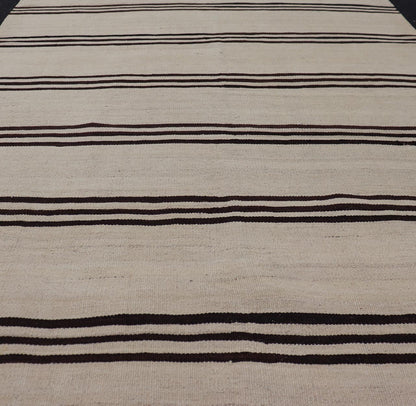 Vintage Flat Weave Turkish Kilim with Stripes in Ivory and Brown. Keivan Woven Arts / rug EN - 13467, country of origin / type: Turkey / Kilim, circa Mid - 20th Century. Measures: 4'5 x 6'5 This vintage flat - woven Kilim features a Minimalist design ... - Keivan Woven ArtsEN - 13467 - 23900Rug