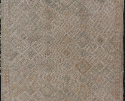 Vintage Turkish Embroidered Rug with All - Over Geometric Diamond Design Measures: 5'0 x 6'5 This vintage Turkish Kilim features soft neutral colors and a woven texture. The design is a sub - geometric tribal diamond design in faded light gr... - Keivan Woven ArtsEN - 13483 - 18818Rug