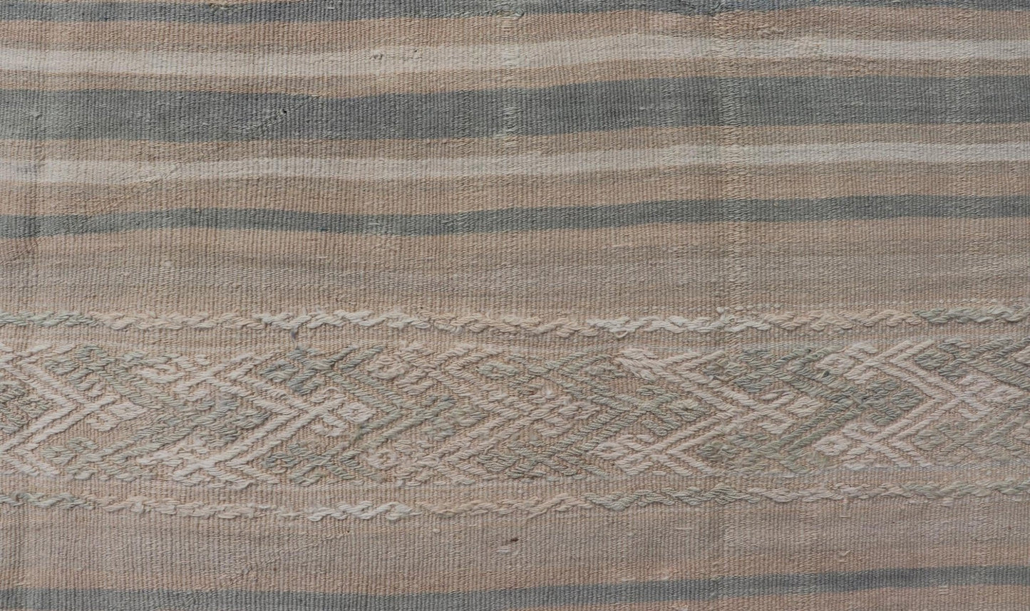 Measures: 5'0 x 7'8 Turkish Vintage Flat - Weave Kilim with Tribal Embroideries in Earthy Tones. Keivan Woven Arts / rug EN - 13605, country of origin / type: Turkey / Kilim, circa 1950 This vintage Turkish Kilim rug features a contemporary geom... - Keivan Woven ArtsEN - 13605 - 21733Rug