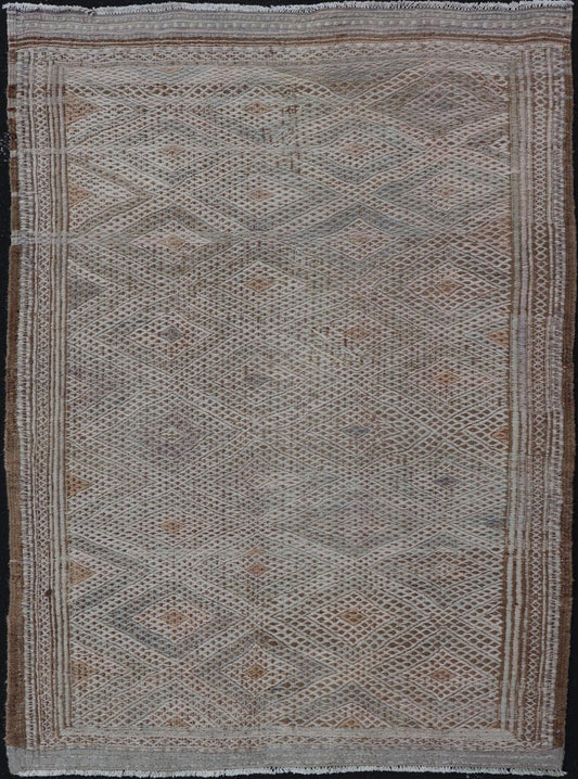 Tan and Cream Vintage Turkish Embroidered Rug with Geometric Diamond Design Embroidered vintage Kilim rug from Turkey in shades of tan and cream with geometric pattern, Keivan Woven Arts / rug EEN - 13656, country of origin / type: Turkey / Kilim,... - Keivan Woven ArtsEN - 13656 - 18836
