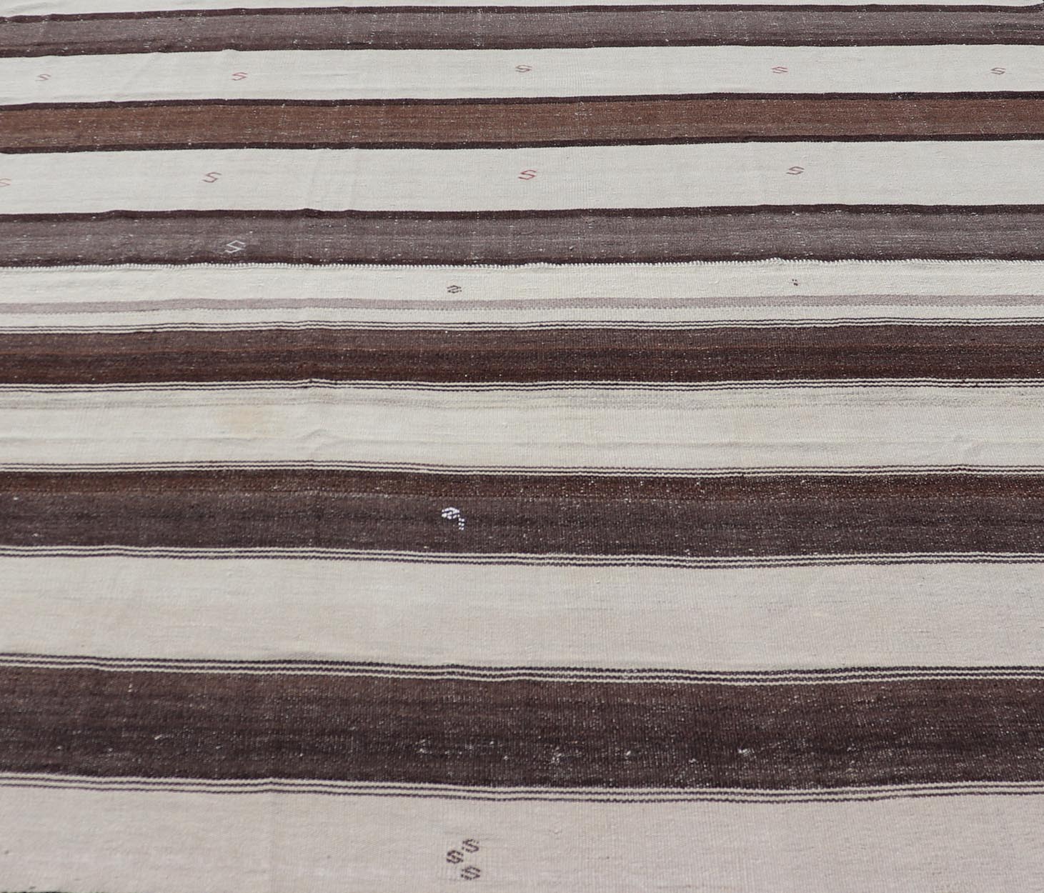 Measures: 8'6 x 9'6 Striped Turkish Vintage Kilim Flat - Weave Rug in Brown, Mocha, and Ivory. Keivan Woven Arts / rug EN - 13915, country of origin / type: Turkey / Kilim, circa 1950 This vintage striped design Kilim from Turkey rendered in sha... - Keivan Woven ArtsEN - 13915 - 21715Rug