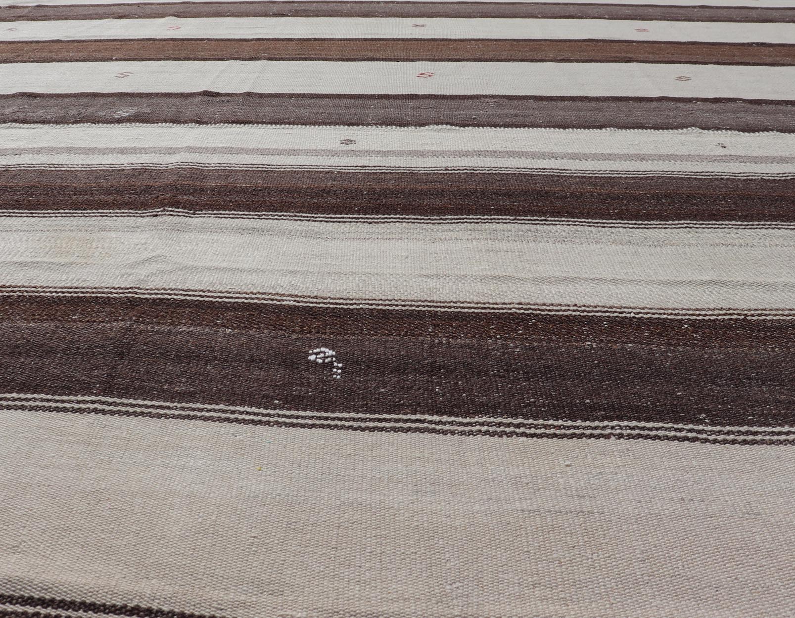 Measures: 8'6 x 9'6 Striped Turkish Vintage Kilim Flat - Weave Rug in Brown, Mocha, and Ivory. Keivan Woven Arts / rug EN - 13915, country of origin / type: Turkey / Kilim, circa 1950 This vintage striped design Kilim from Turkey rendered in sha... - Keivan Woven ArtsEN - 13915 - 21715Rug