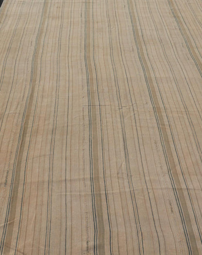 Measures: 7'6 x 12'8 Turkish Vintage Kilim Rug with in Tan, Taupe, Brown, Blue, and Earth Tones. Keivan Woven Arts / rug EN - 13943, country of origin / type: Turkey / Kilim, circa 1950 This vintage flat - woven Kilim features a minimalist design... - Keivan Woven ArtsEN - 13943 - 21751Rug